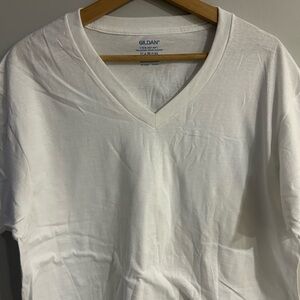 6x Gildan Men’s V-neck Tshirts size Large